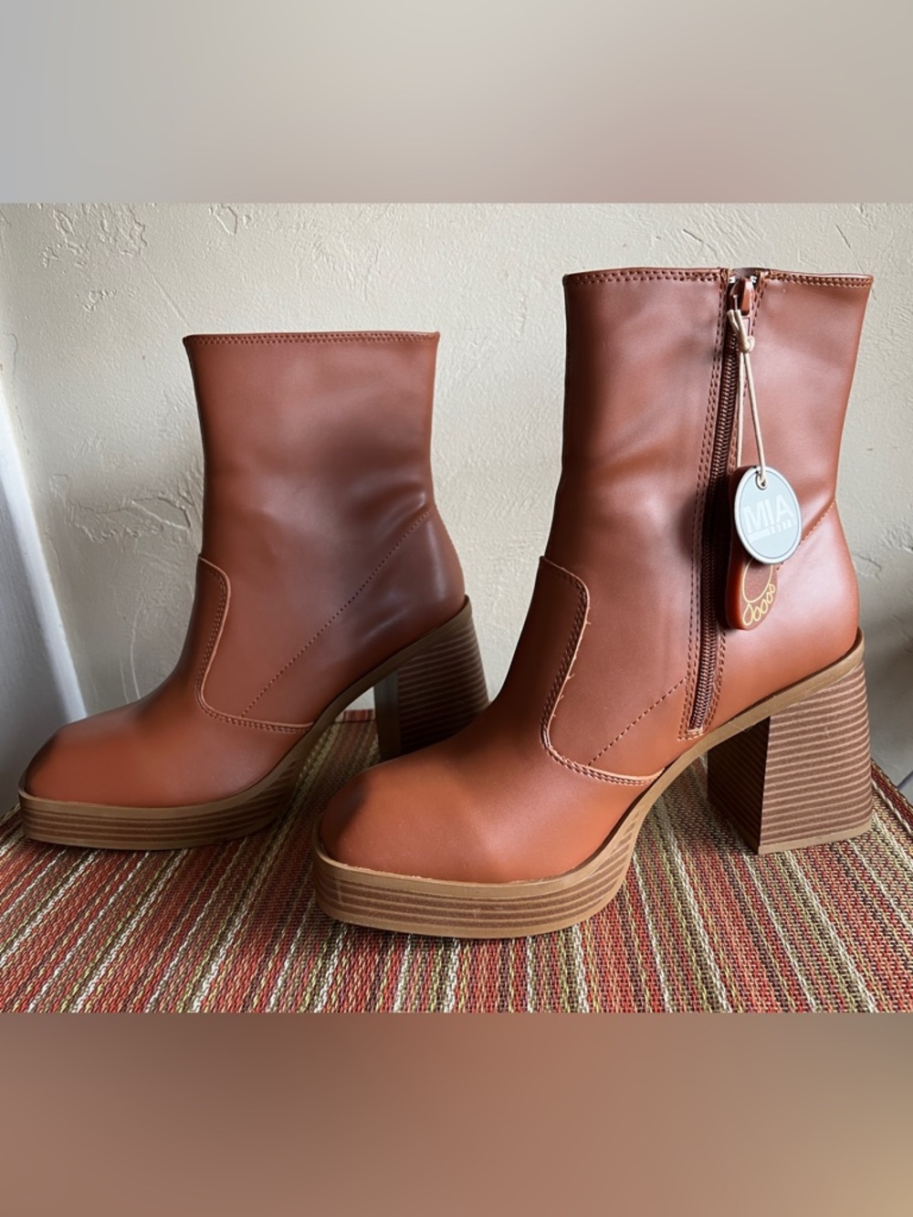 MIA Women's ODIE Cognac Platform Block Heel Ankle Boots SIZE 9 new